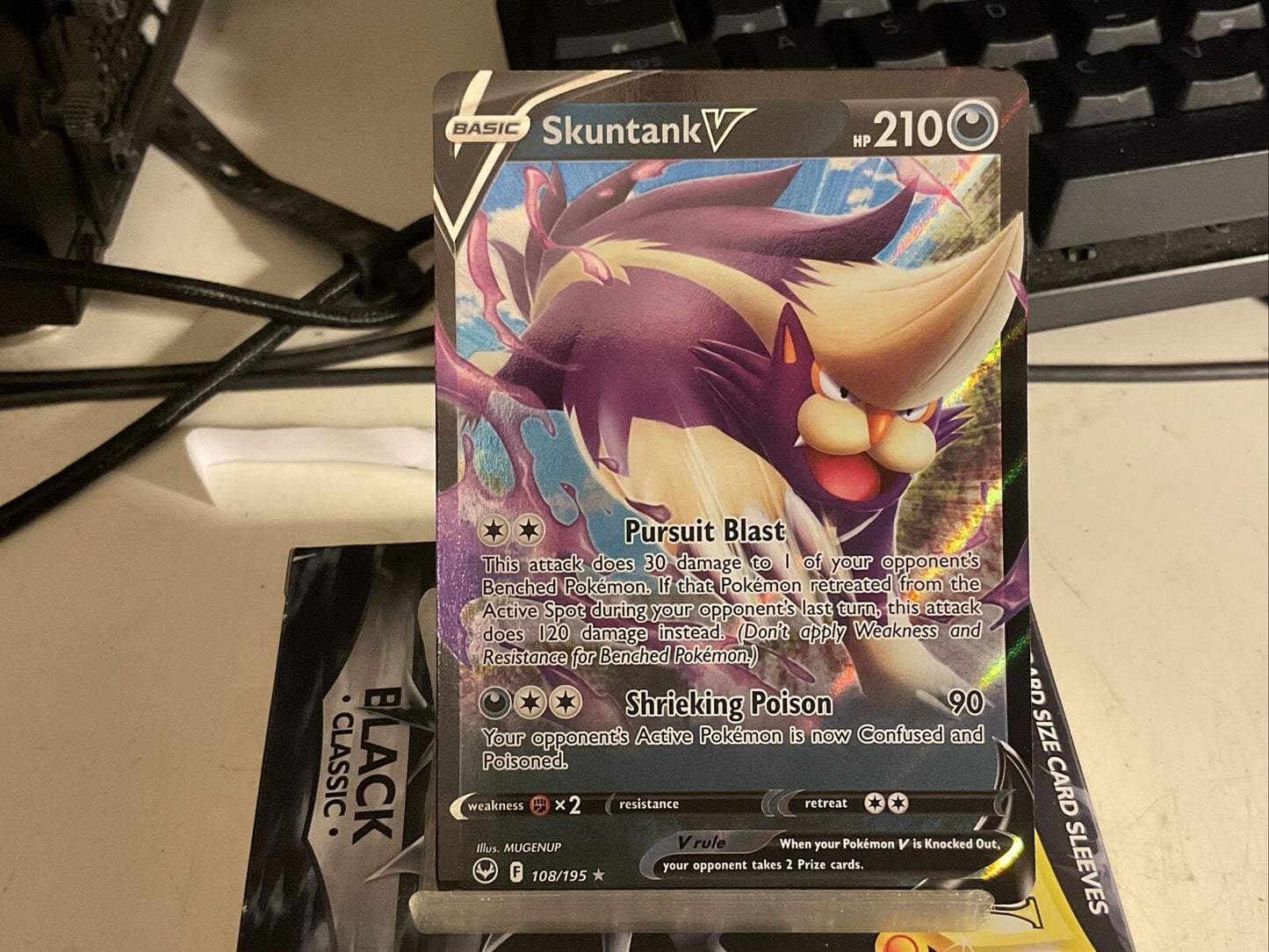 Pokémon TCG Skuntank V Silver Tempest 108/195 Holo Ultra Rare